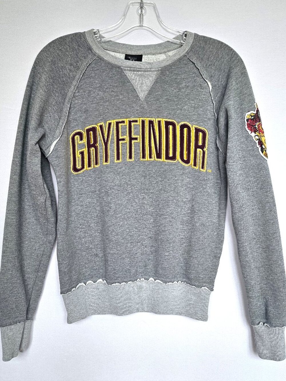 Harry Potter | Gryffindor Sweatshirt | Universal Studios | Women's XS
